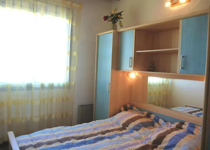 4 Pers Avec Vue Proche Plage, Animaux Et Parking Inclus - Fr-1-387-85